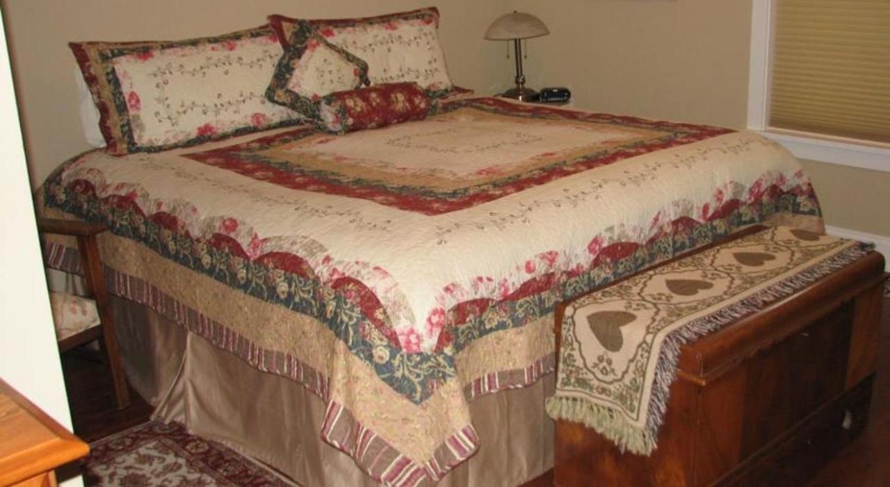 Chesterfield Inn Kelowna Zimmer foto